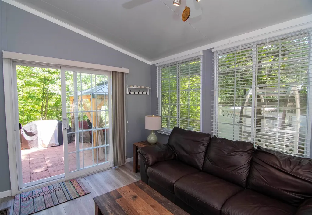 186 High Country Way Holderness NH 03245