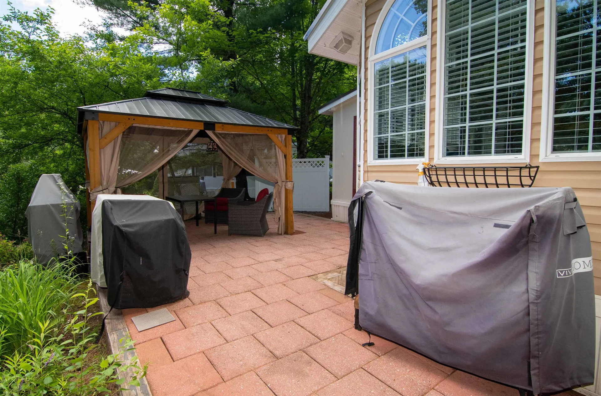 186 High Country Way Holderness NH 03245