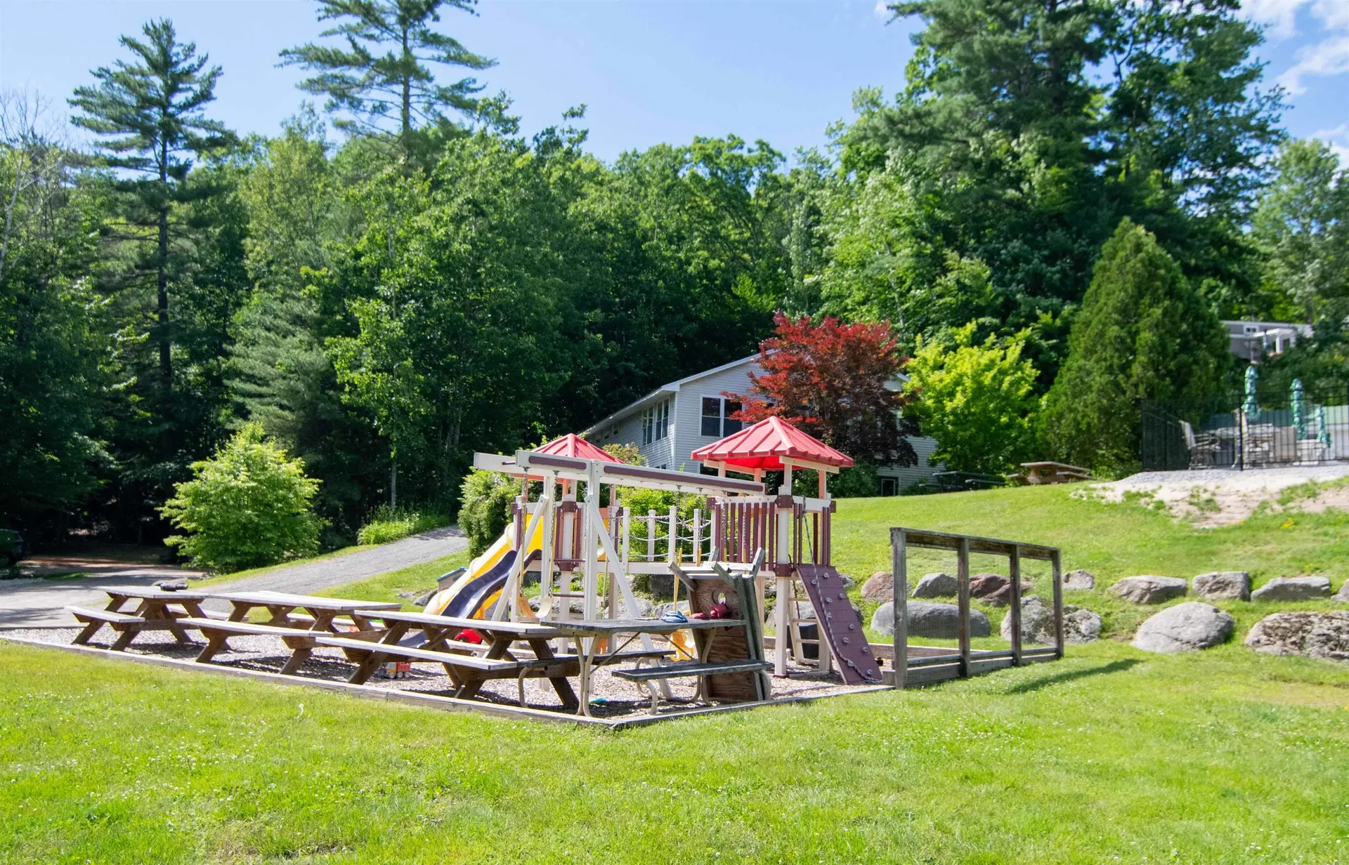 186 High Country Way Holderness NH 03245
