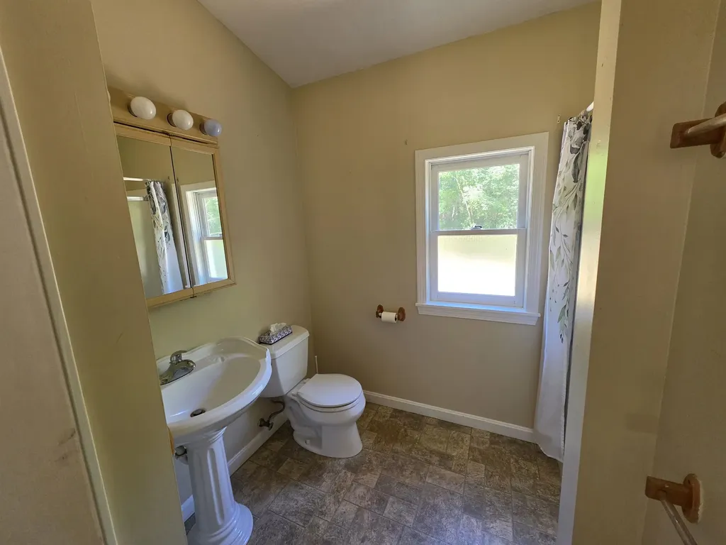 1890 Franklin Pierce Highway Barrington NH 03825