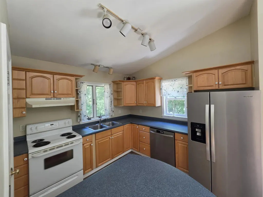 1890 Franklin Pierce Highway Barrington NH 03825