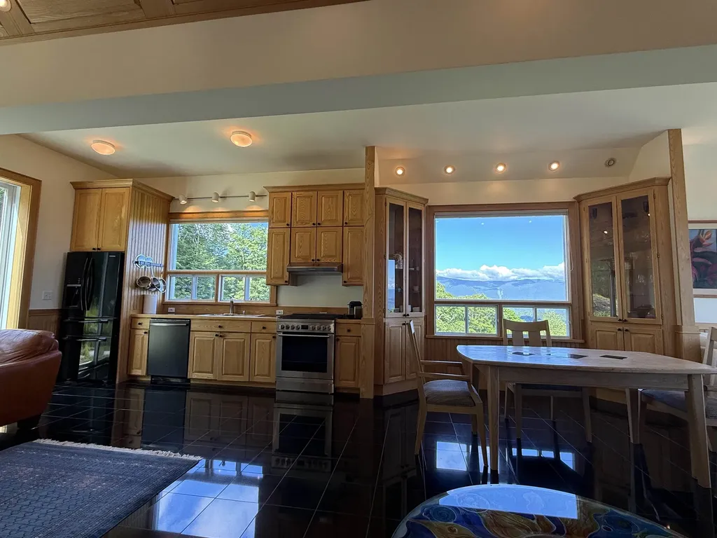 884 Palmer Hill Road Waitsfield VT 05673