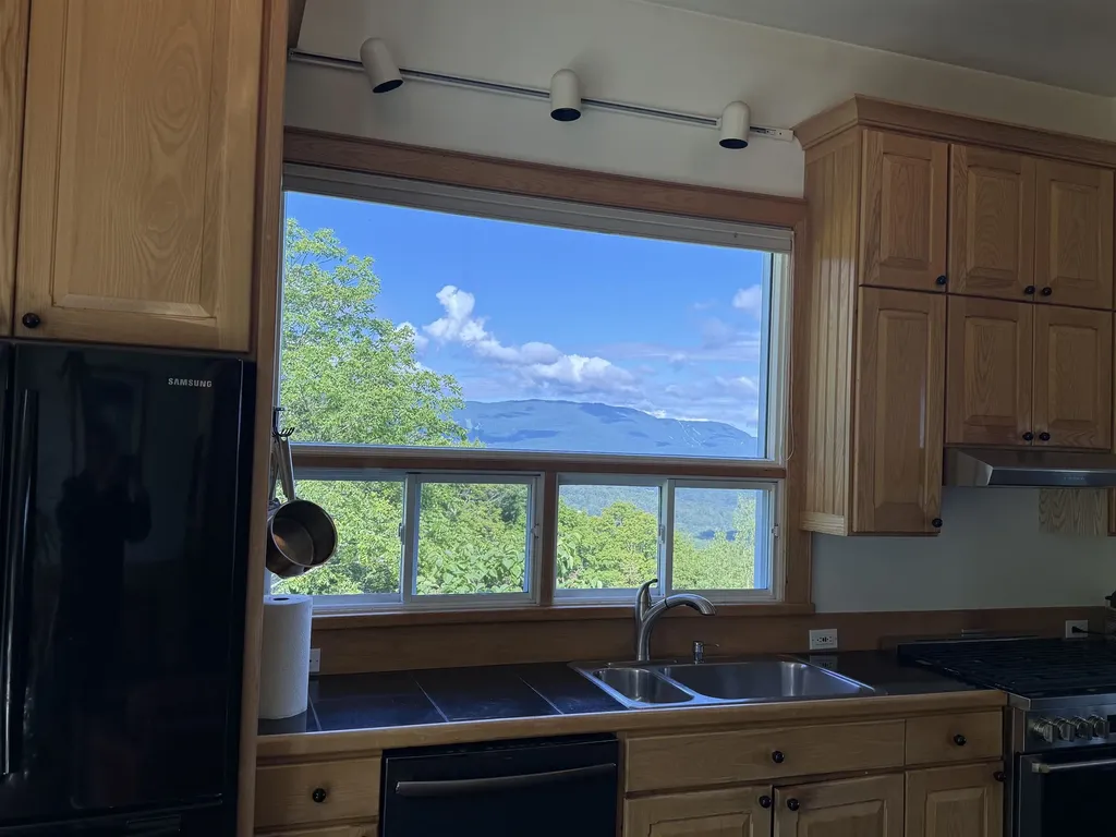 884 Palmer Hill Road Waitsfield VT 05673