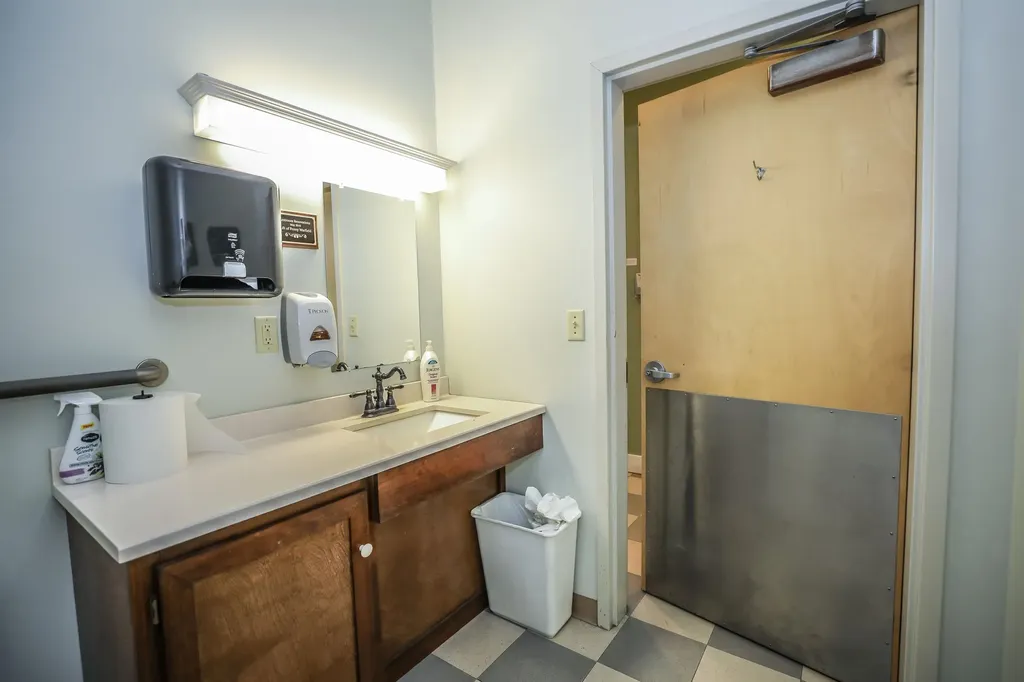 457 123 Route Sharon NH 03458