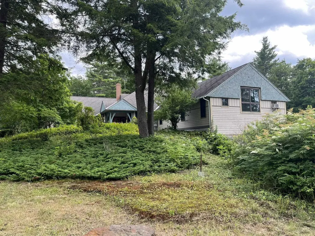 457 123 Route Sharon NH 03458