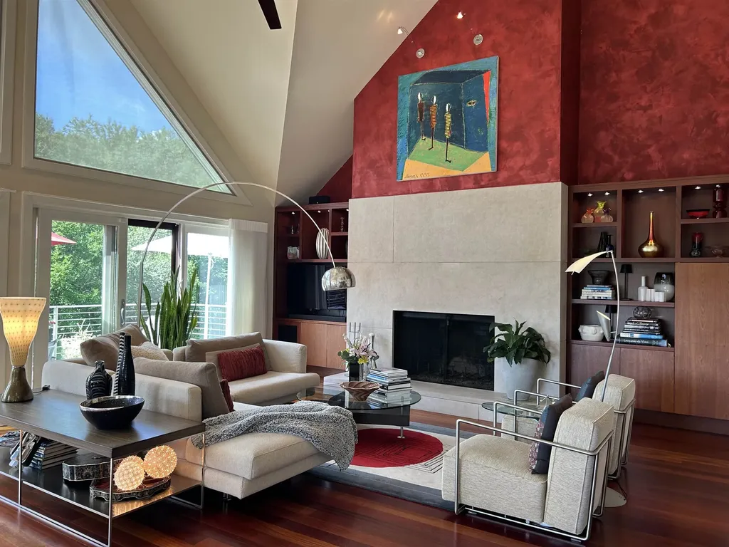 60 Mclane Road Stowe VT 05672