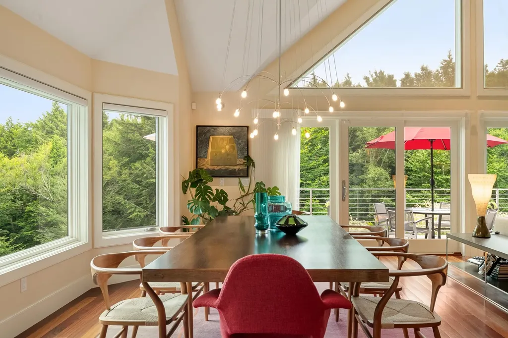 60 Mclane Road Stowe VT 05672