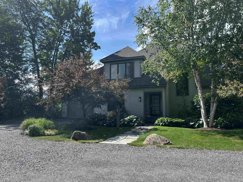 60 Mclane Road Stowe VT 05672