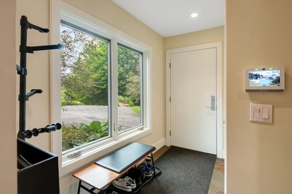 60 Mclane Road Stowe VT 05672