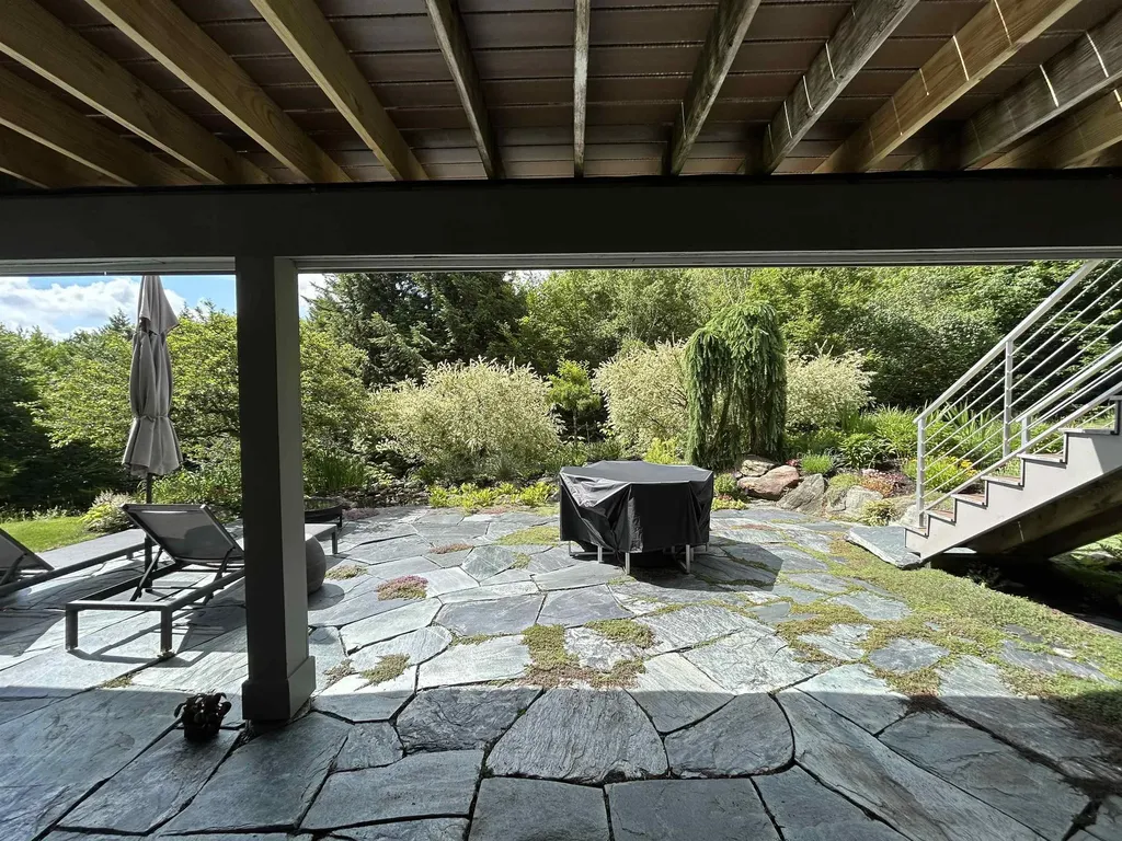 60 Mclane Road Stowe VT 05672