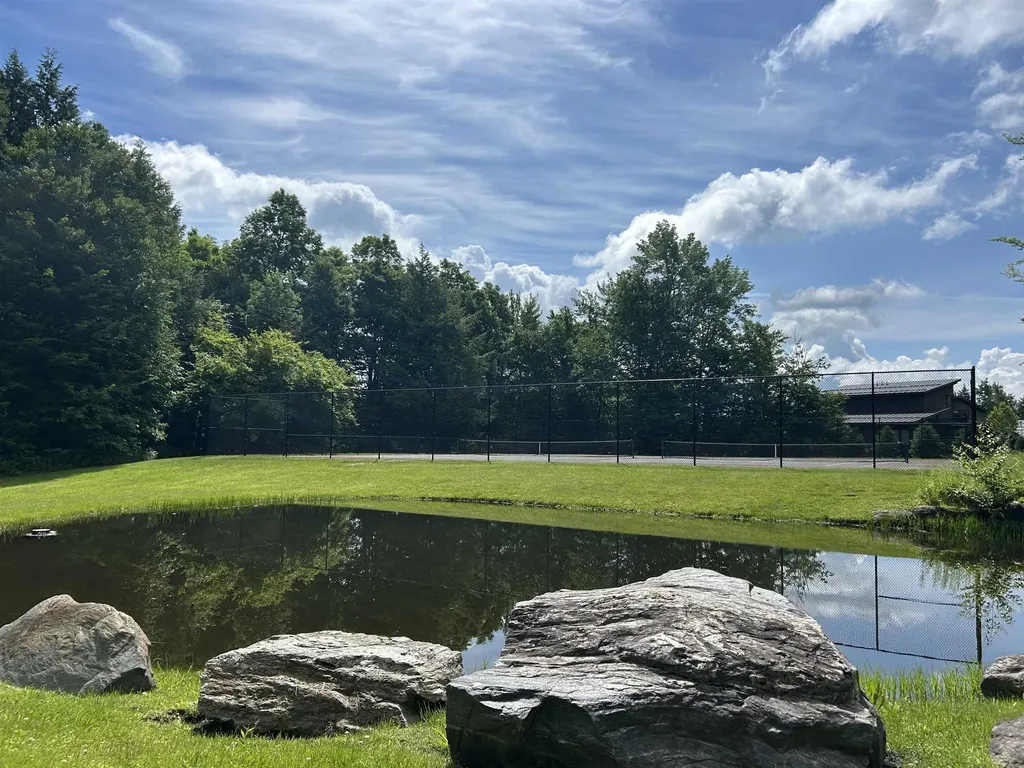 60 Mclane Road Stowe VT 05672