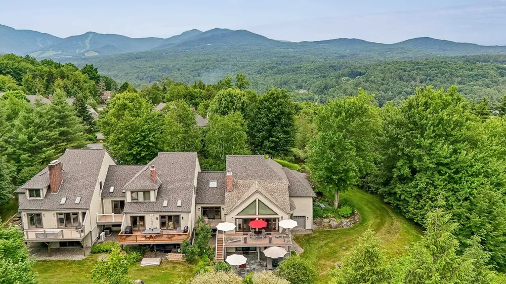 60 Mclane Road Stowe VT 05672