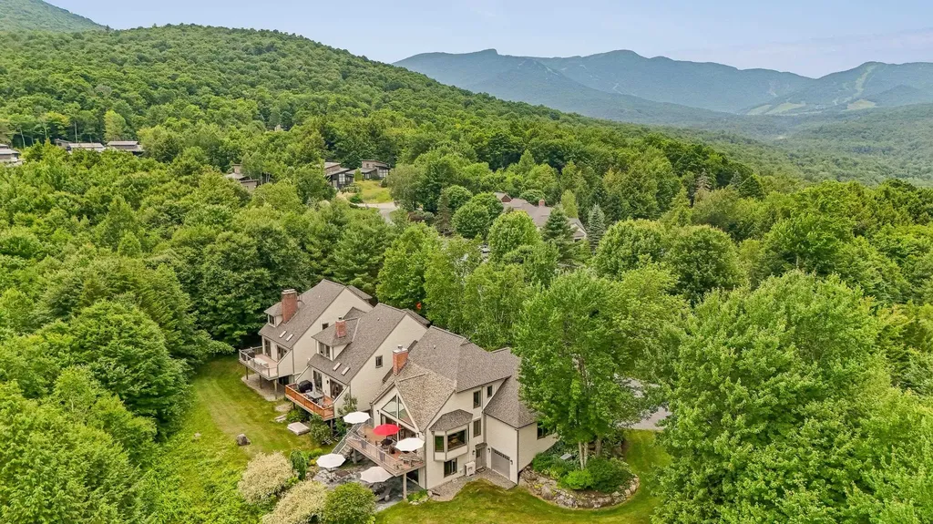 60 Mclane Road Stowe VT 05672