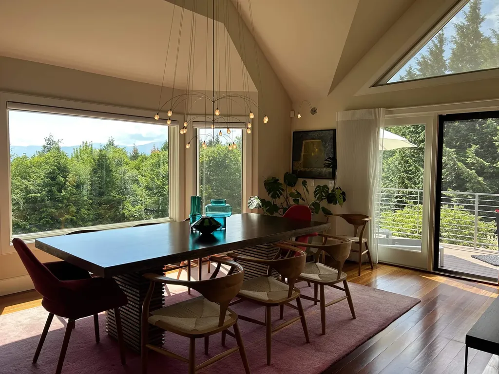 60 Mclane Road Stowe VT 05672