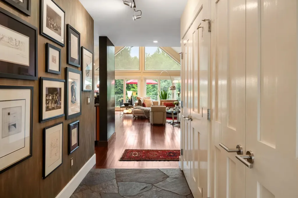 60 Mclane Road Stowe VT 05672