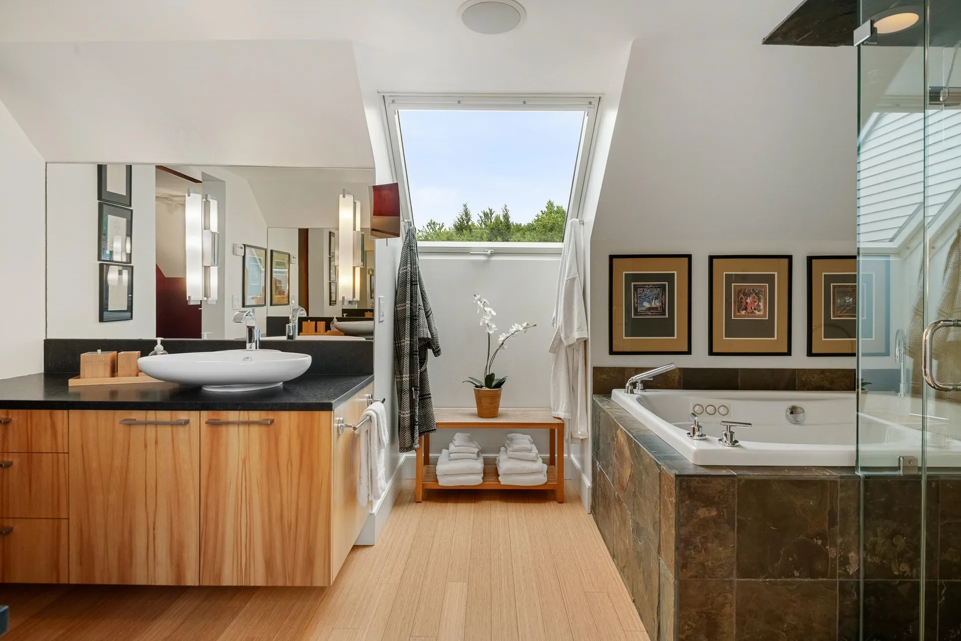 60 Mclane Road Stowe VT 05672
