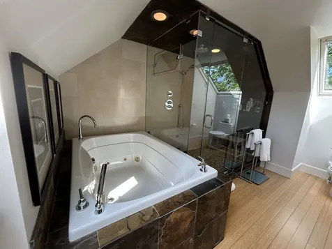 60 Mclane Road Stowe VT 05672