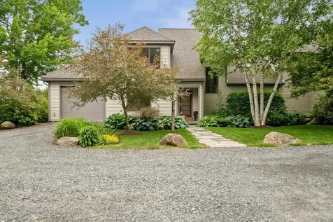 60 Mclane Road Stowe VT 05672