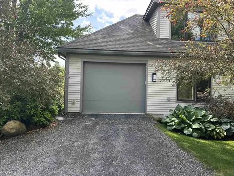 60 Mclane Road Stowe VT 05672