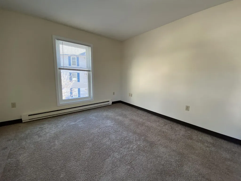 141 Eastern Avenue Manchester NH 03105