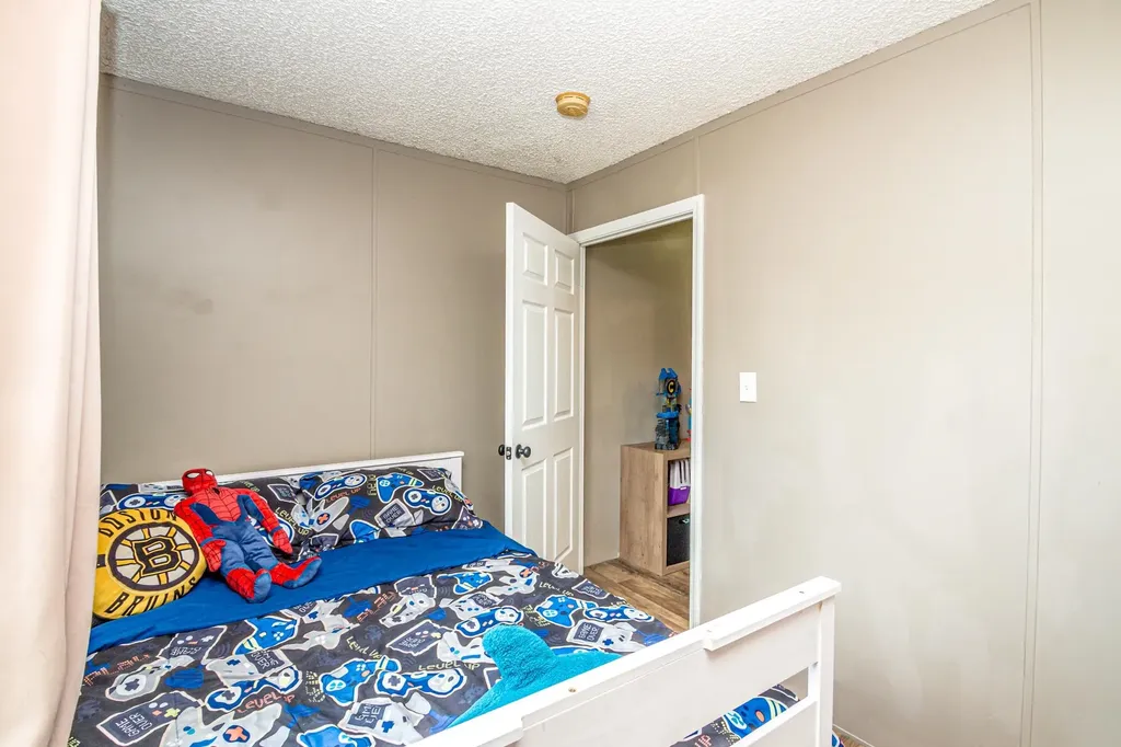 29 Tent Avenue Conway NH 03818