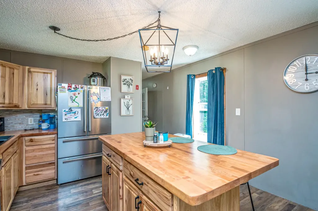 29 Tent Avenue Conway NH 03818