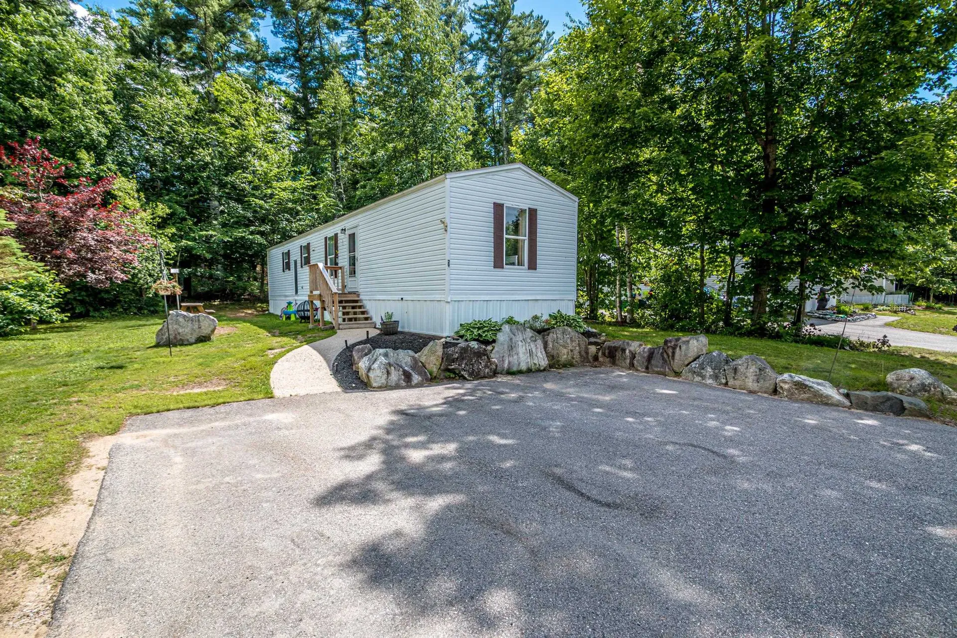 29 Tent Avenue Conway NH 03818