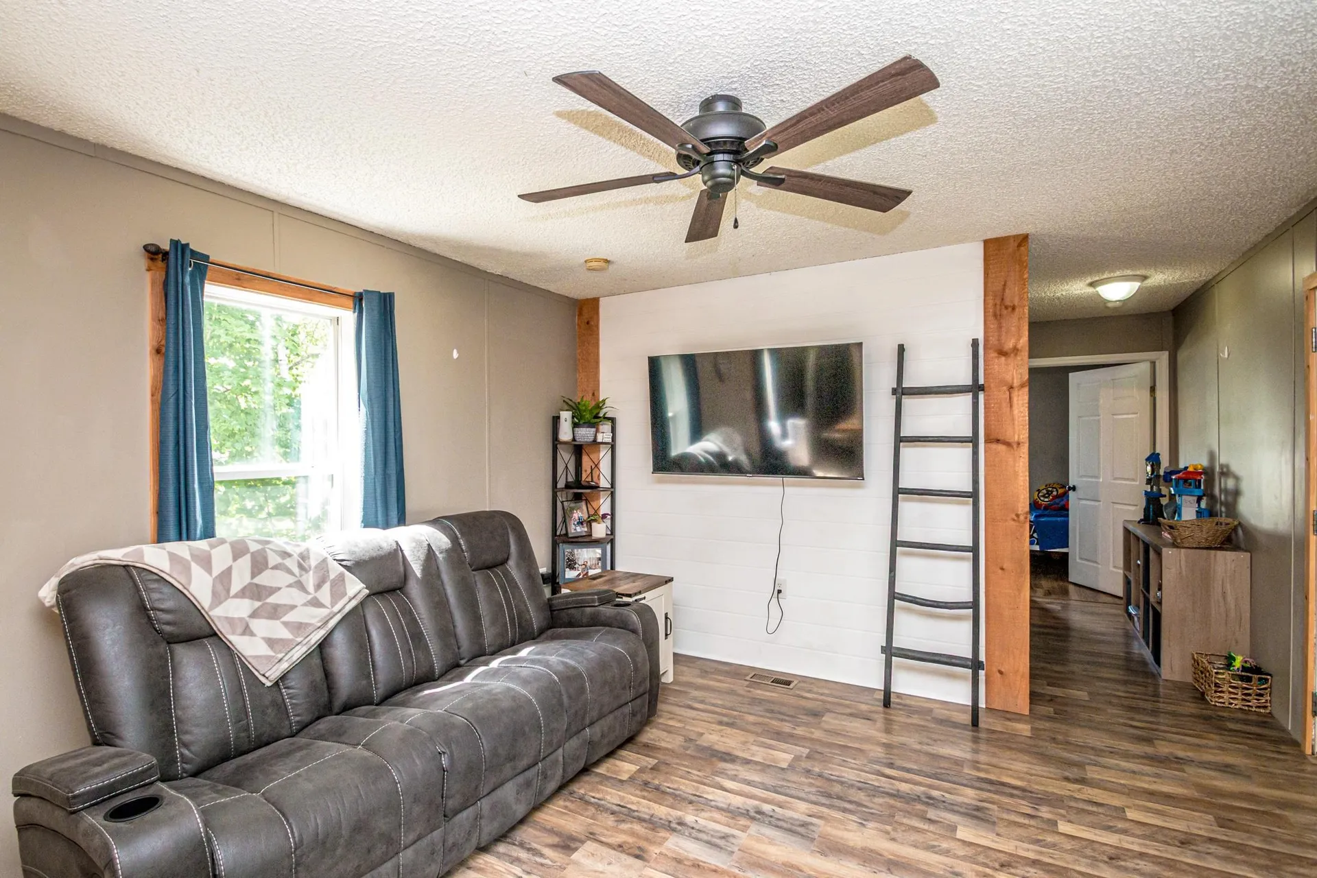 29 Tent Avenue Conway NH 03818