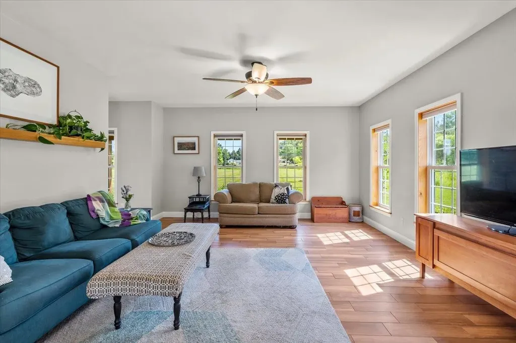 49 Stone Bridge Lane Jericho VT 05465