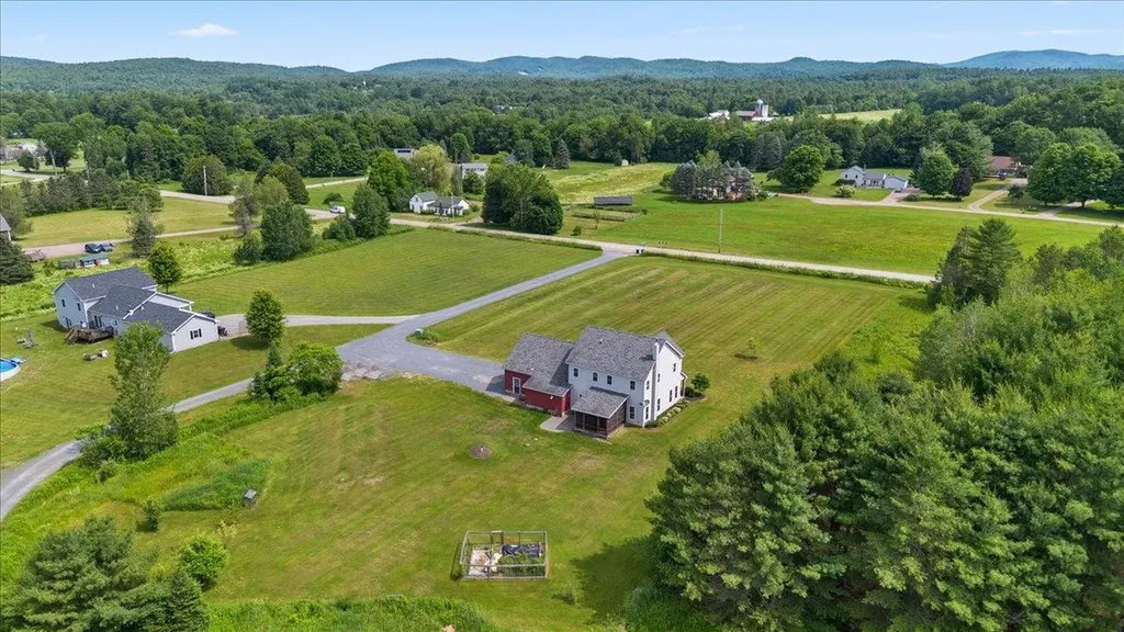 49 Stone Bridge Lane Jericho VT 05465