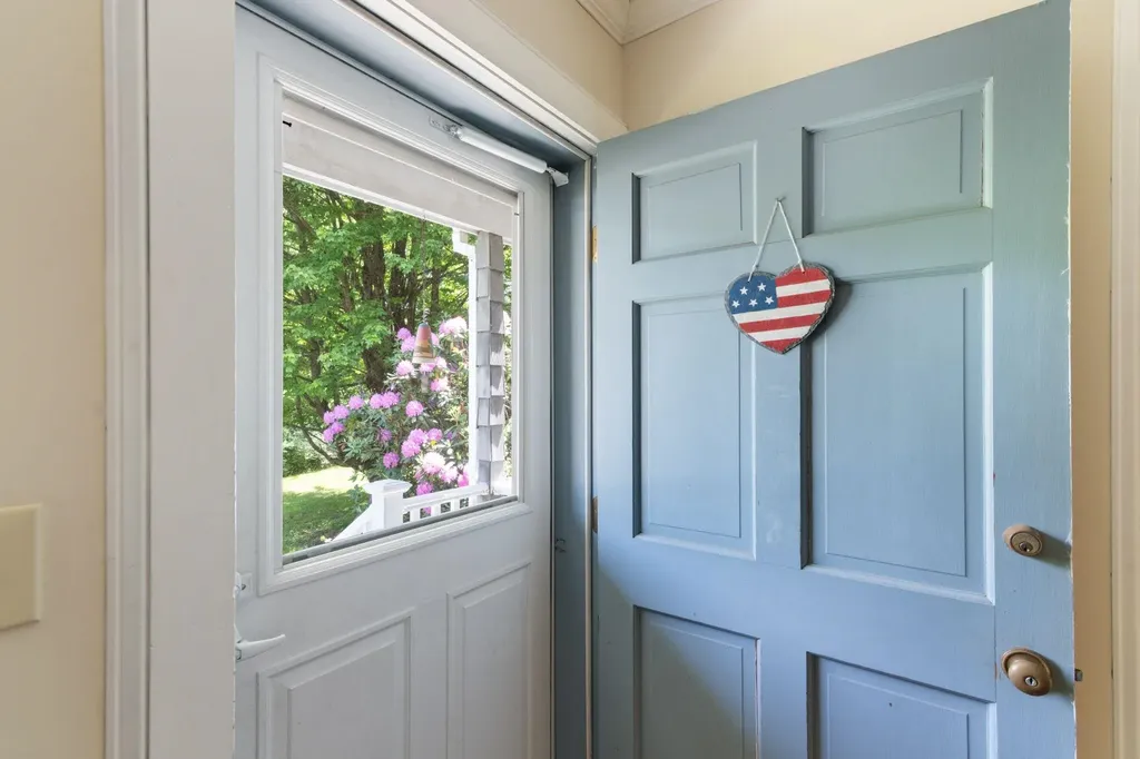 3333 West River Road Dummerston VT 05301