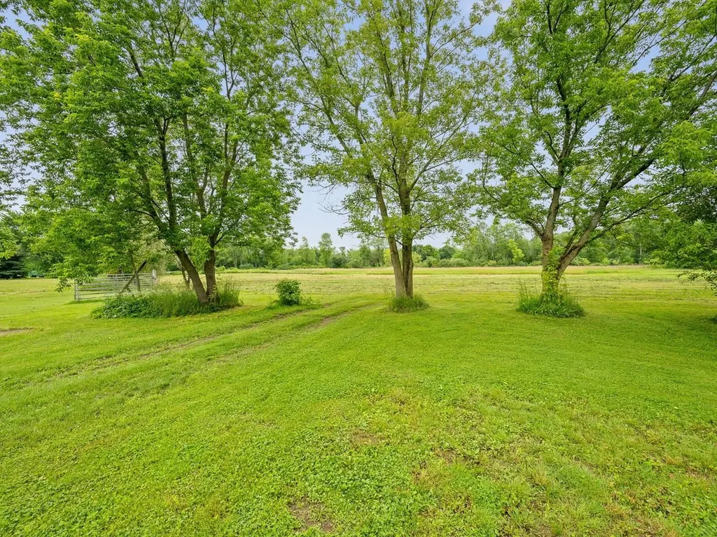 523 Little Chicago Road Ferrisburgh VT 05456