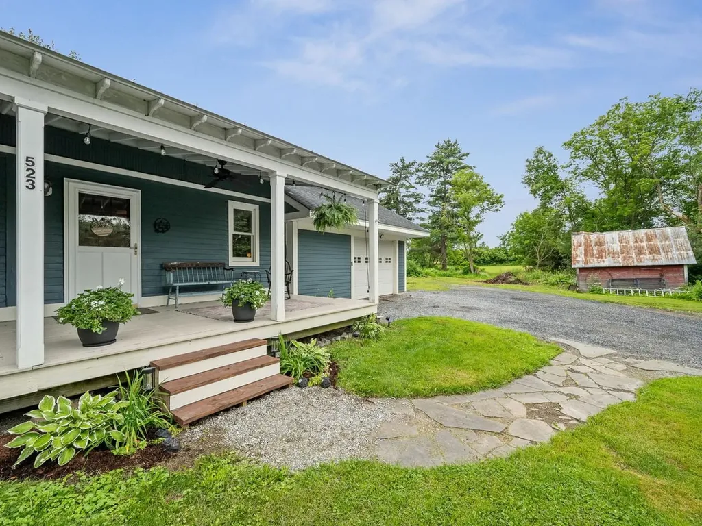 523 Little Chicago Road Ferrisburgh VT 05456