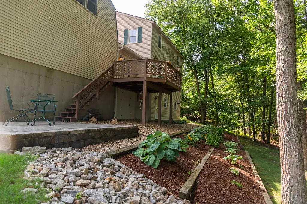 130 Lindstrom Lane Manchester NH 03104