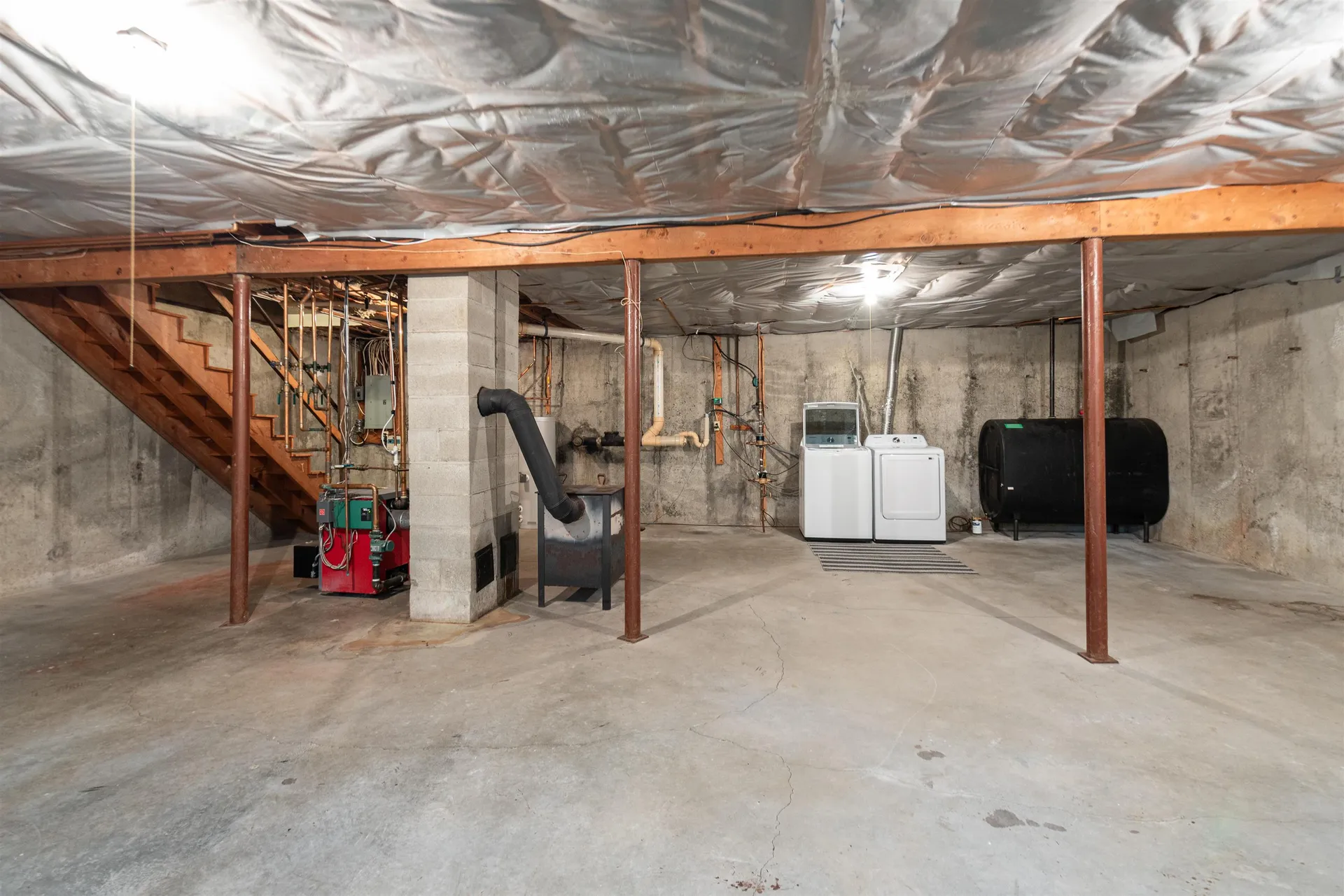 130 Lindstrom Lane Manchester NH 03104