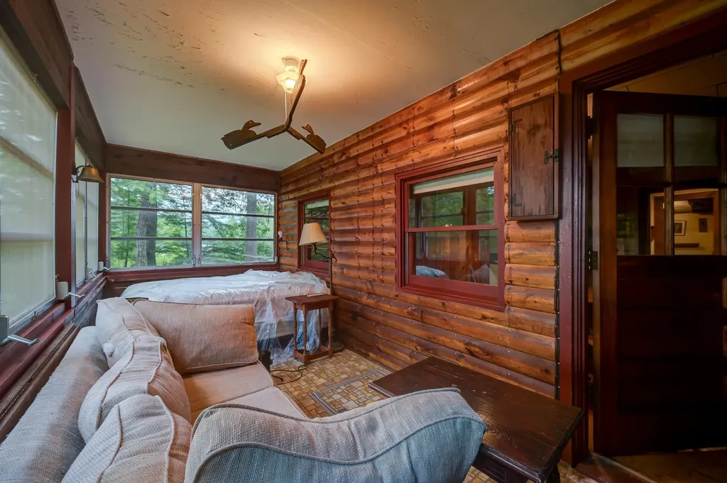 27 Brook Lane Conway NH 03813