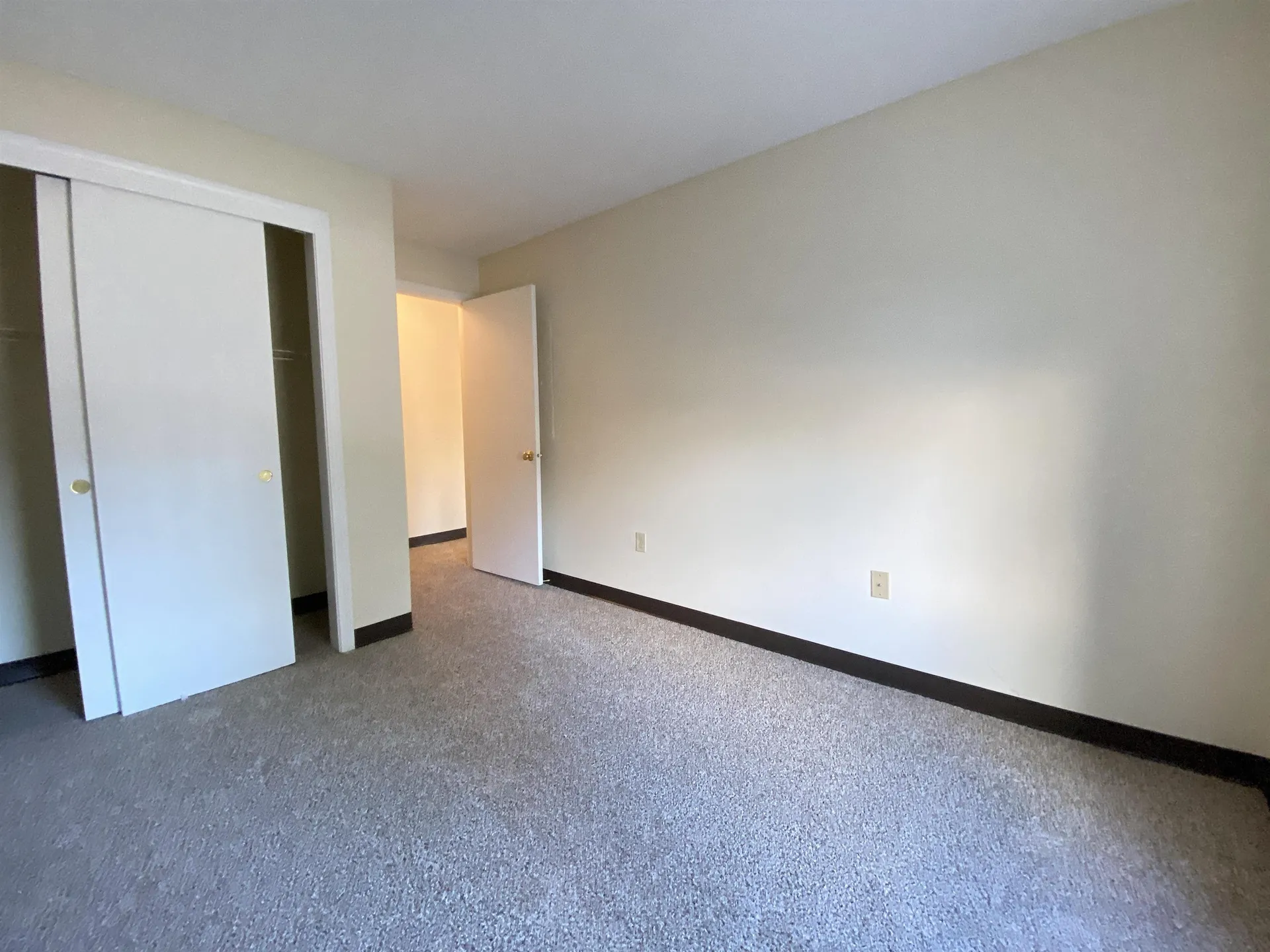 119 Eastern Avenue Manchester NH 03104