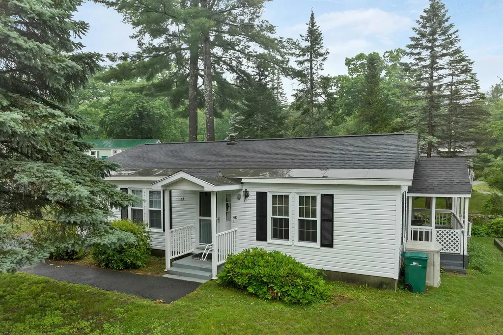 40 Hamlin Court Laconia NH 03246
