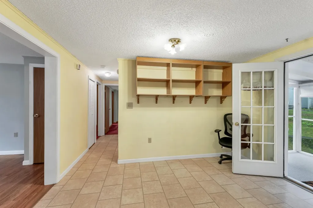 40 Hamlin Court Laconia NH 03246