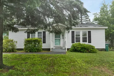 40 Hamlin Court Laconia NH 03246