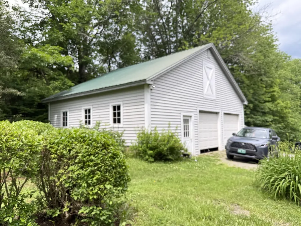531 12 Route Hartland VT 05048