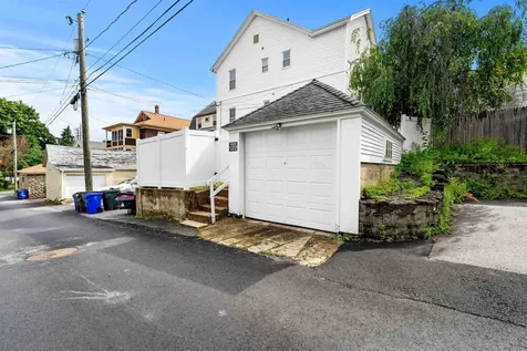 852 Beech Street Manchester NH 03104