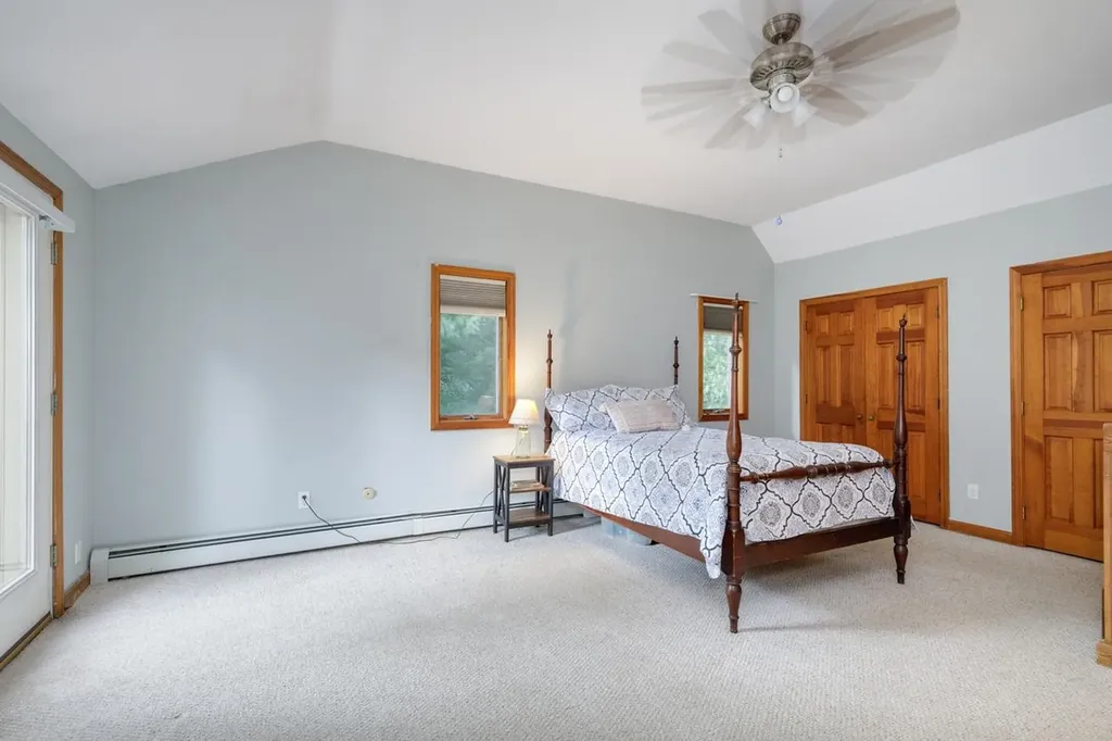 76 Hampstead Road Danville NH 03819