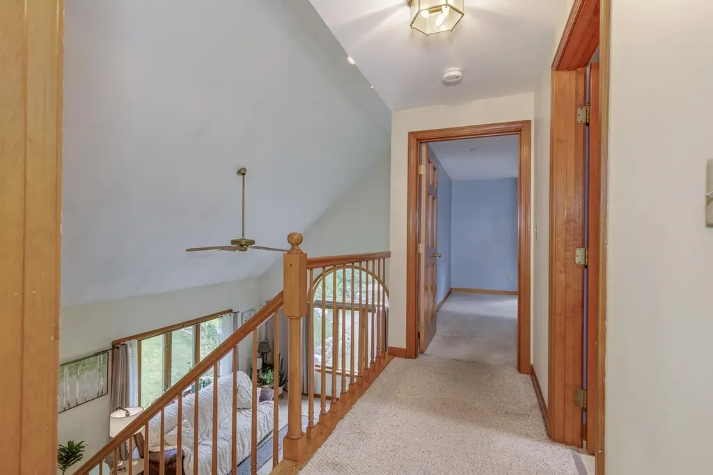 76 Hampstead Road Danville NH 03819