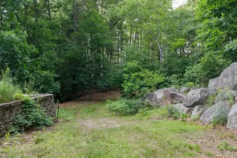 76 Hampstead Road Danville NH 03819
