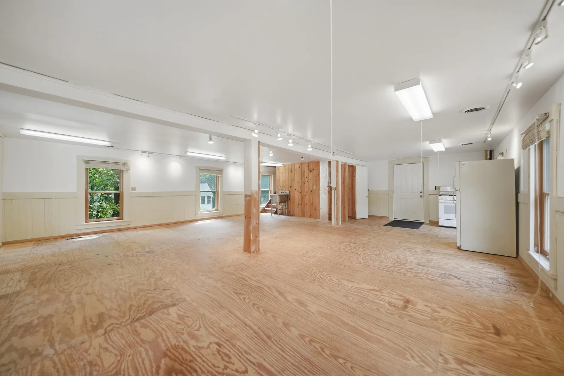 60 Old Deerfield Road Candia NH 03034