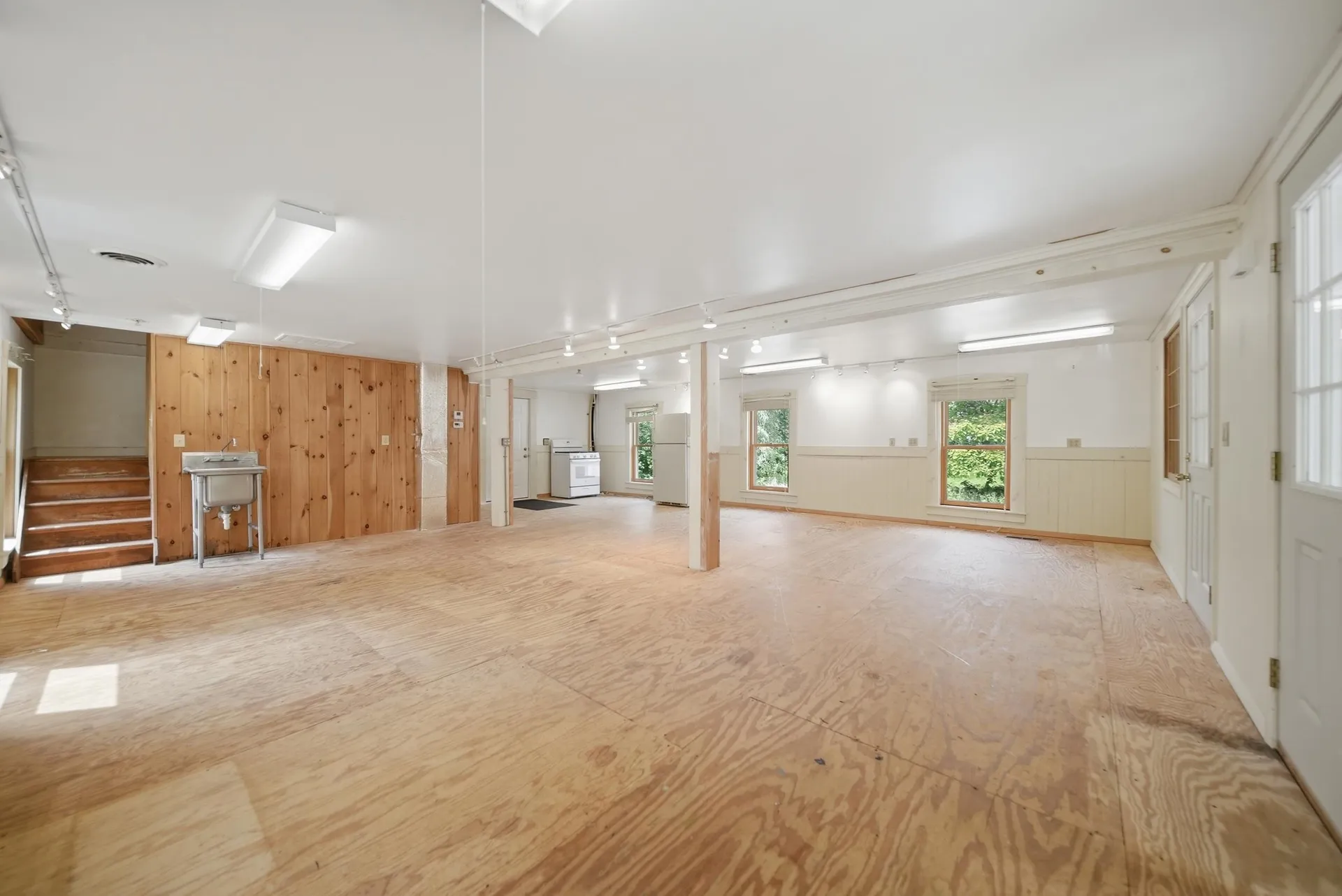 60 Old Deerfield Road Candia NH 03034