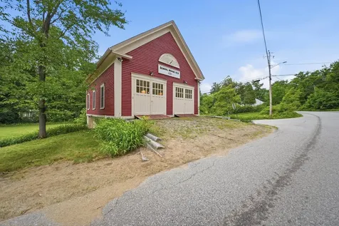 60 Old Deerfield Road Candia NH 03034