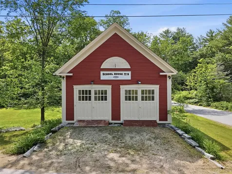 60 Old Deerfield Road Candia NH 03034