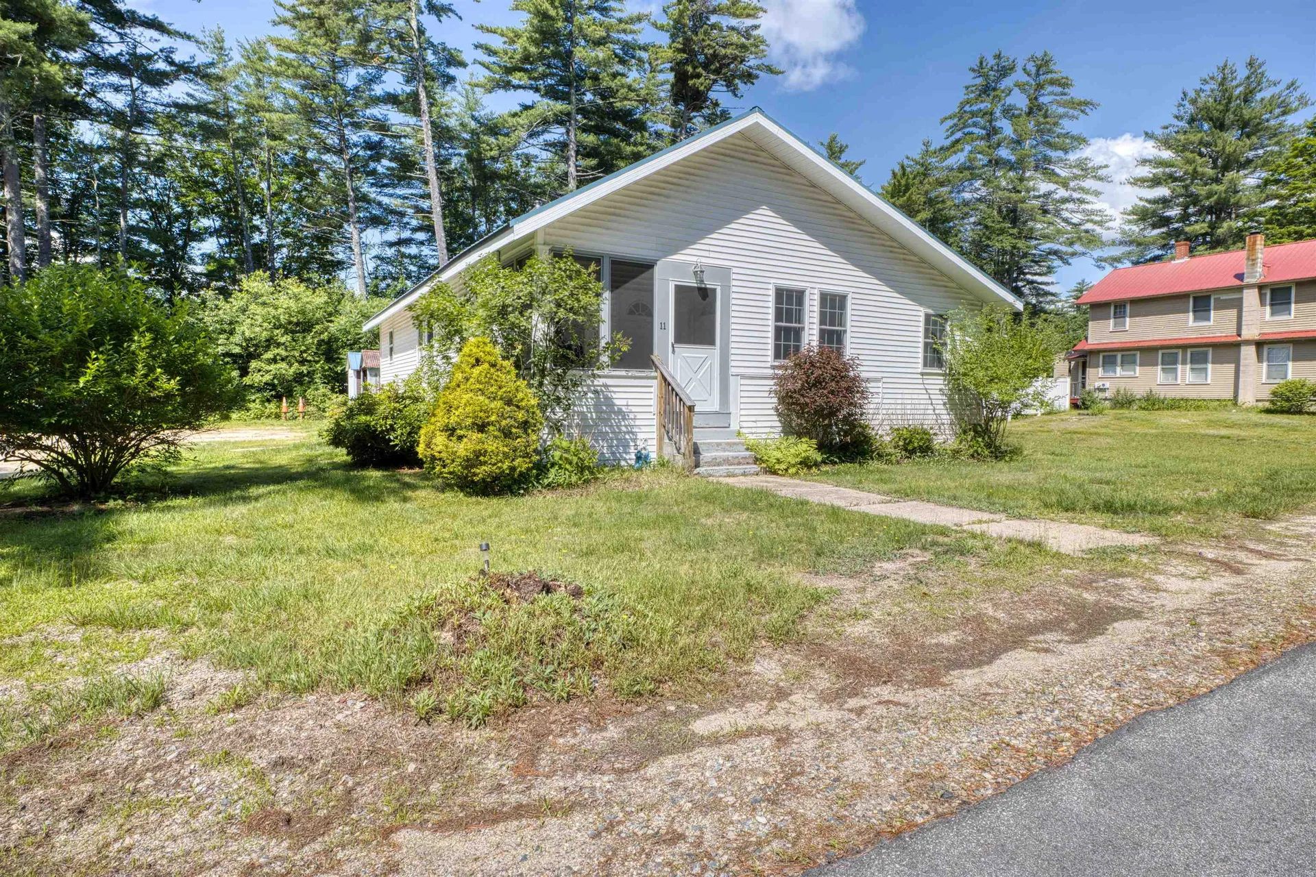 11 Depot Square Street Ossipee NH 03814-6846